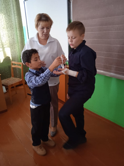 Оказания первой медицинской помощи.